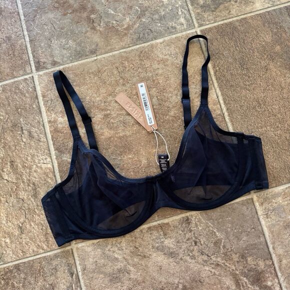 Skims Ultra Fine Mesh Scoop Bra Onyx Size 38C - Picture 4 of 10